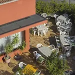Aries Hotell Lesa