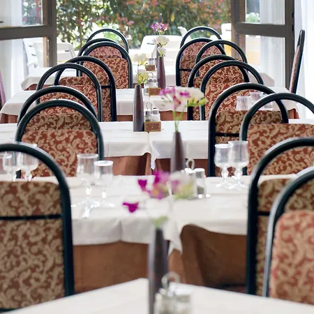 Aries Hotel