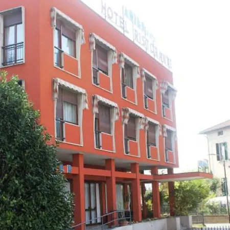 Hotel Aries Lesa