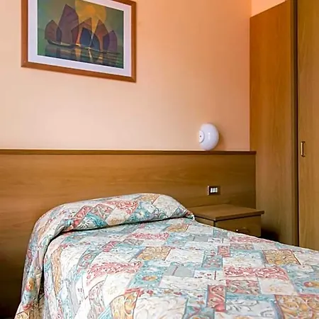Hotel Aries 3*