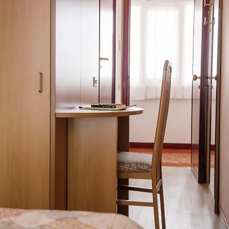 Hotel Aries 3*